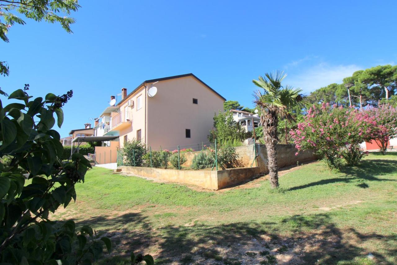 Apartment Liliana Near Beach Poreč Extérieur photo