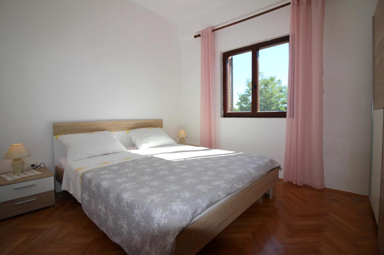 Apartment Liliana Near Beach Poreč Extérieur photo